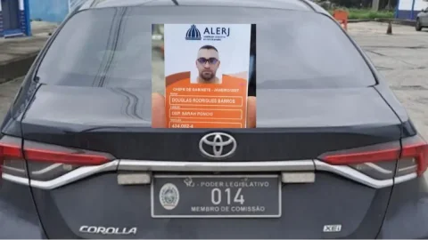 Chefe de gabinete de Sarah Pôncio usa carro da Alerj para buscar informações sobre carga de cigarros apreendida