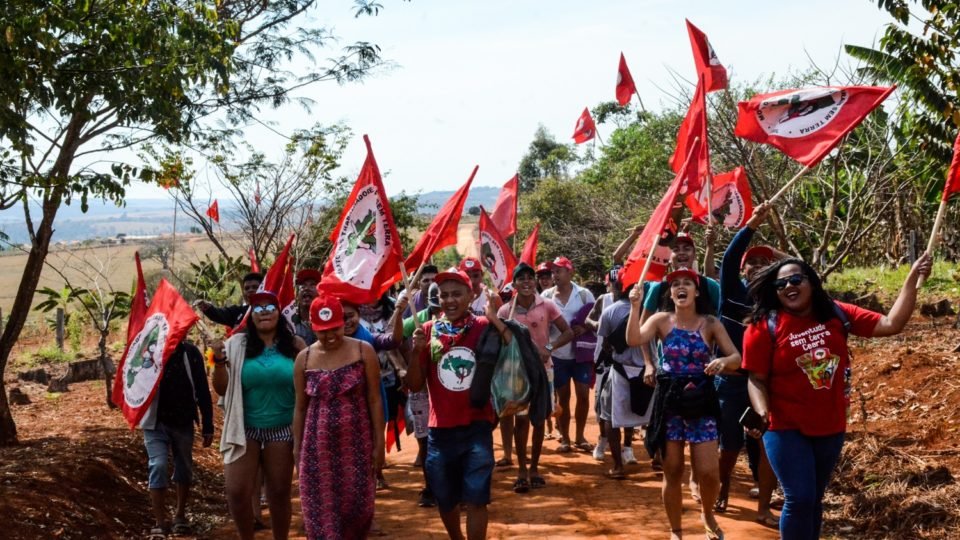Conflitos por terras se intensificam no extremo sul da Bahia e produtores denunciam invasões e prejuízos milionários