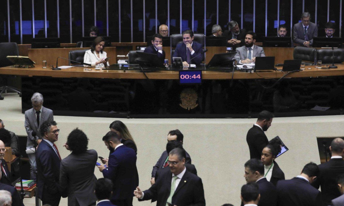 ‘PEC da blindagem’: o que muda na imunidade parlamentar com texto aprovado na Câmara