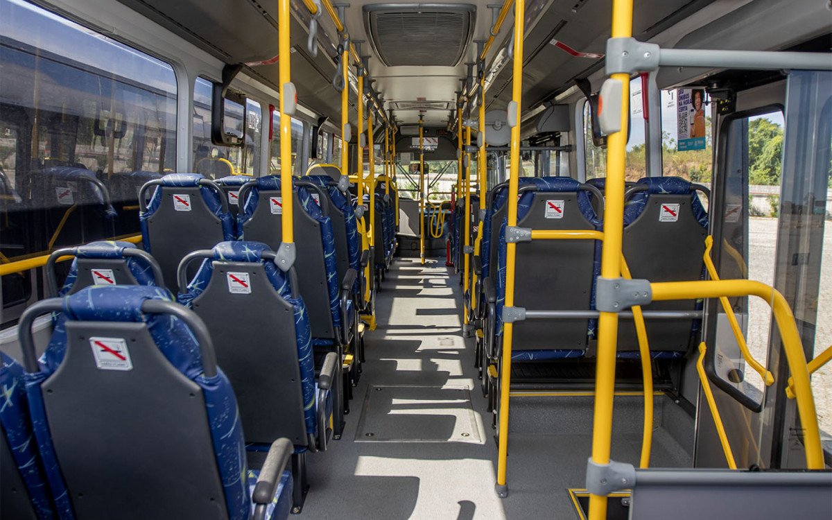 Mudança no trânsito altera trajeto de ônibus durante o Natal Magia em Macaé