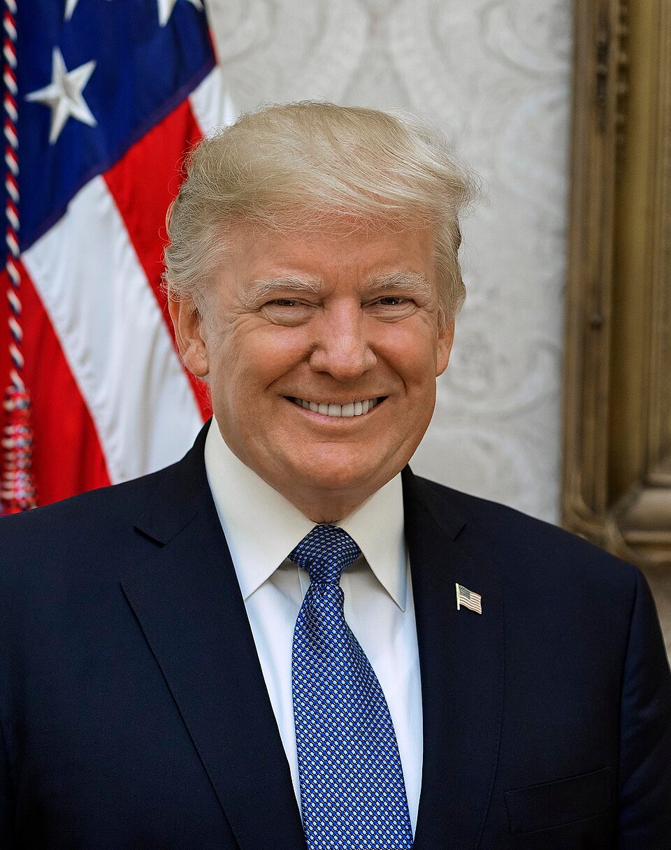 Trump ameaça impor tarifa de 25% a países que mantêm comércio com o Irã