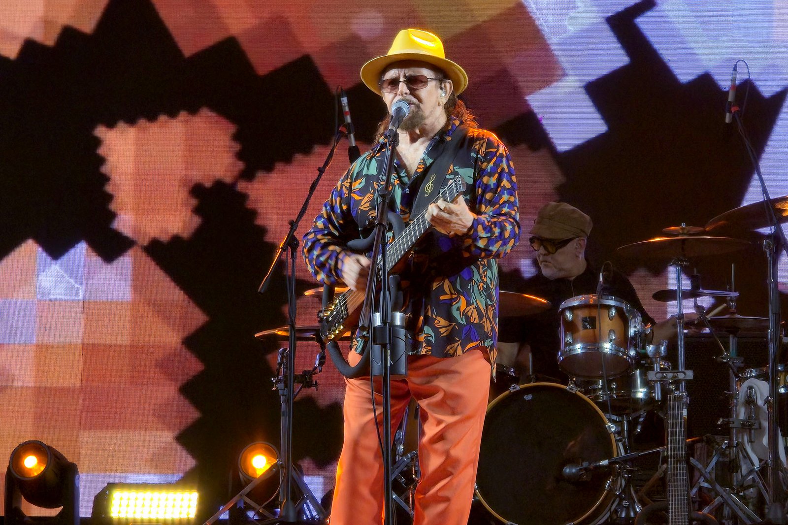 Geraldo Azevedo emociona público em noite dedicada ao melhor da música nos Cavaleiros