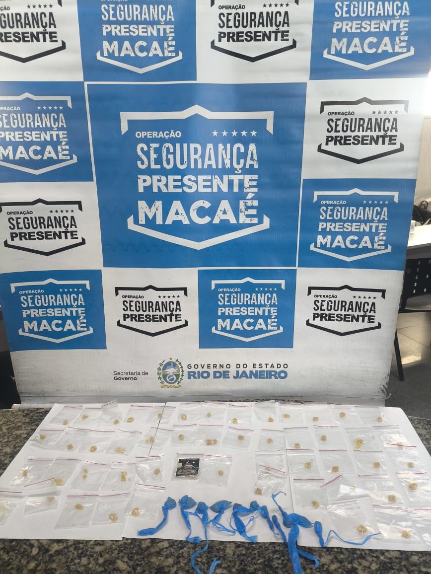 SEGURANÇA PRESENTE DE MACAÉ APREENDE DIVERSOS MATERIAIS ENTORPECENTES