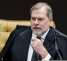 Nove ministros do STF e familiares mantêm participação em ao menos 31 empresas, aponta levantamento