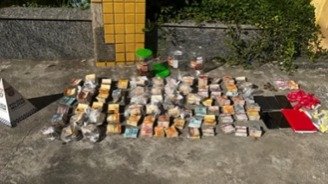 Polícia Militar apreende mais de R$ 68 mil em operação contra o tráfico em Rio das Ostras