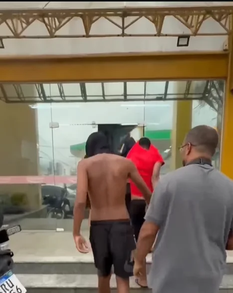 Quatro traficantes são presos com grande quantidade de drogas pela Polícia Civil em Macaé