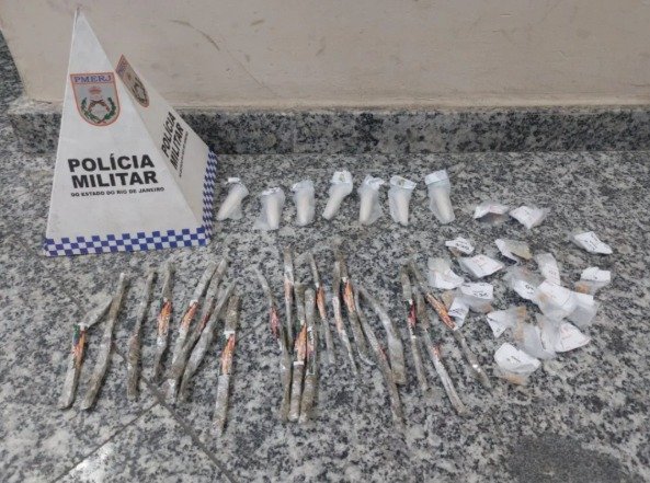 Drogas são apreendidas após suspeito fugir de abordagem policial em Cabo Frio