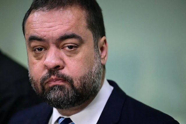 Inelegibilidade e desgaste político de Cláudio Castro, podem abalar projeto ao Senado