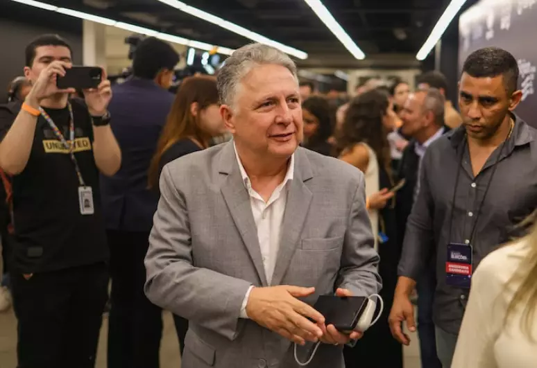 Garotinho retoma campanha ao Governo do Rio após decisão do TSE e intensifica agenda pelo interior
